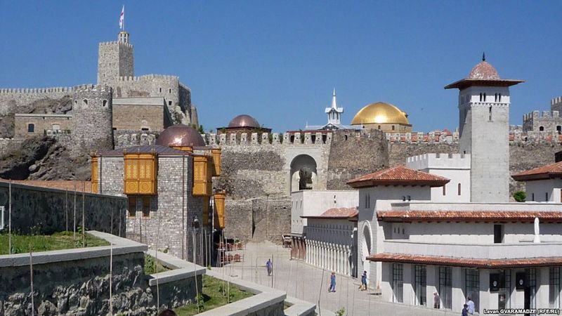 ერთდღიანი ტური : ვარძია, ვანის ქვაბები, ხერთვისის ციხე, რაბათი, მწვანე მონასტერი, ბორჯომი . . .