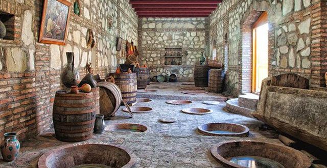 ღვინის ტური კახეთში - " ქინძმარაული ", " მუკუზანი ", " რქაწითელი ", " წინანდალი ", " ქისი ქვევრი " . . . თელავი, წინანდალი, გრემი,ნეკრესი, ყვარელი. . .