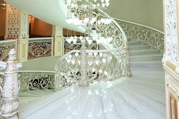 დასვენება ზღვისპირას ლ. დან - სასტუმრო აკვაპარკით ბაქოში