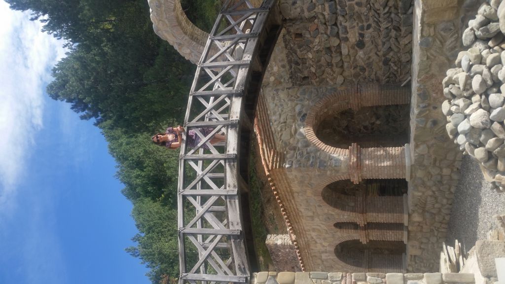 ძამას ხეობა(მზოვრეთის ციხე)