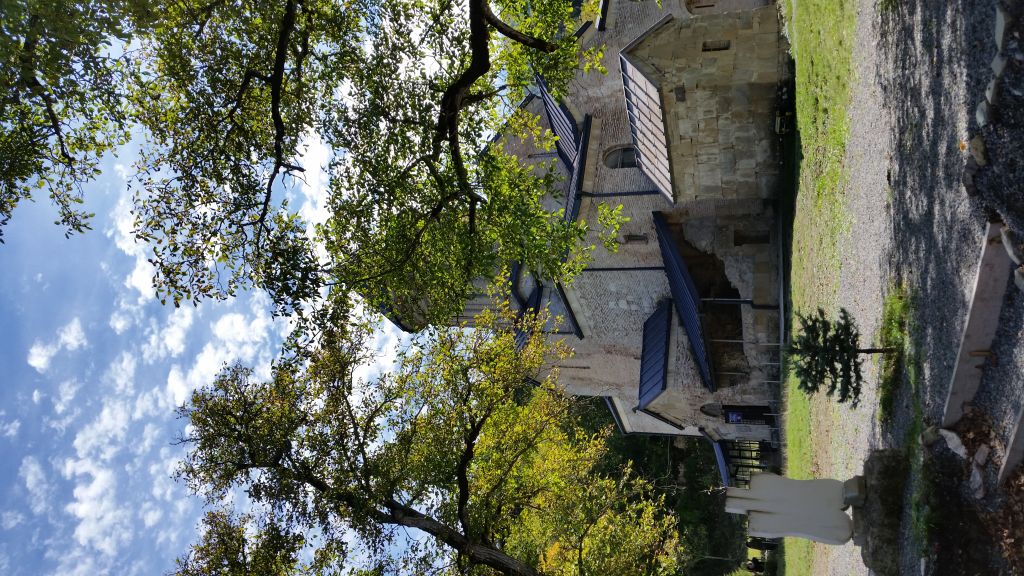 ძამას ხეობა(მზოვრეთის ციხე)