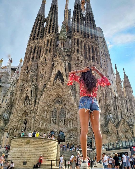 დღე ბარსელონაში ₾-ად