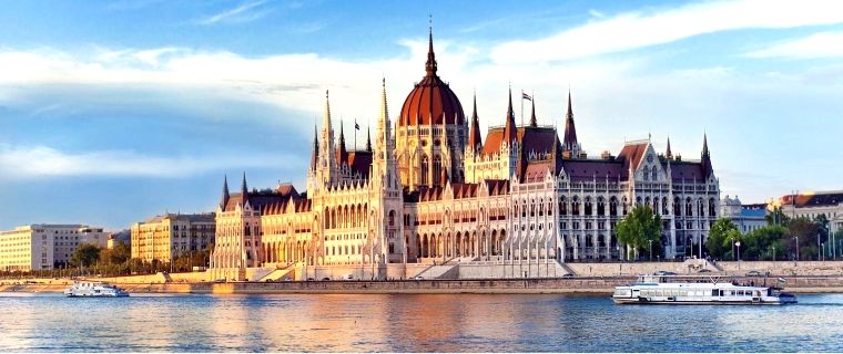 Tour in Budapest 3(days)
