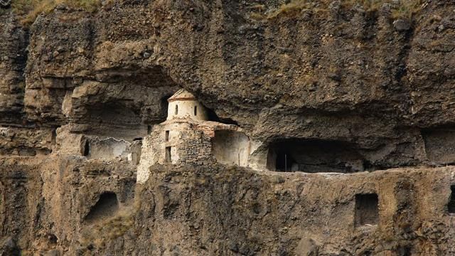 ბორჯომი, ვარძია , ხერთვისის ციხე, რაბათი, მწვანე მონასტერი, ბორჯომი . . .