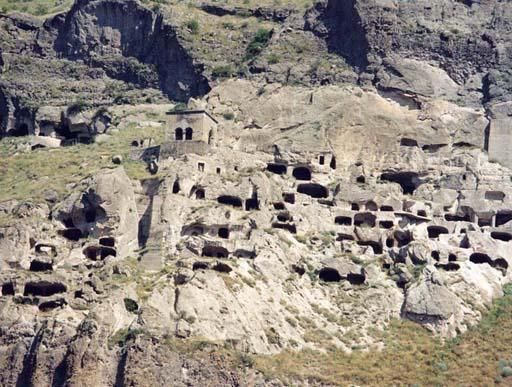 ერთდღიანი ტური : ვარძია, ვანის ქვაბები, ხერთვისის ციხე, რაბათი, მწვანე მონასტერი, ბორჯომი . . .