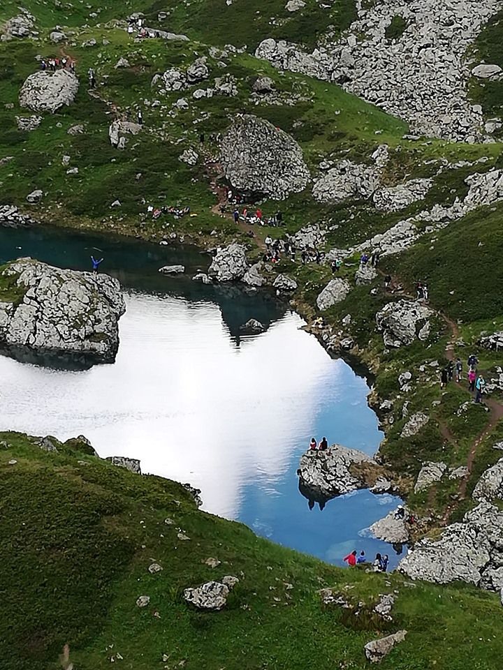 აბუდელაურების ფერადი ტბები ივლისს (შაბათი)