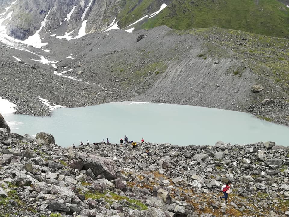 აბუდელაურების ფერადი ტბები ივლისს (შაბათი)