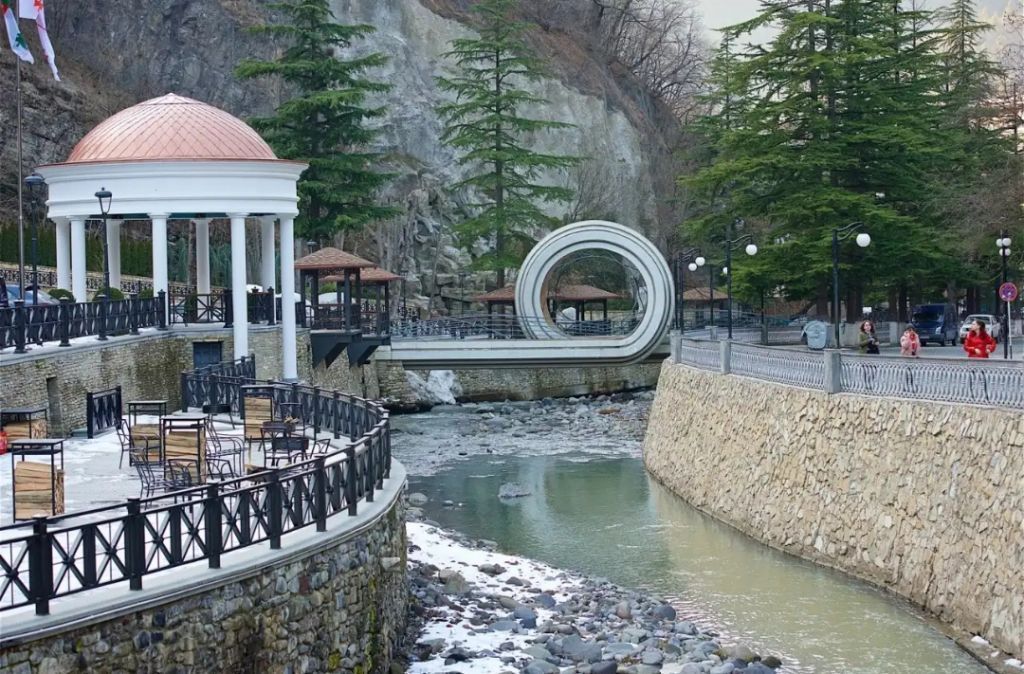 ერთდღიანი ტური სამცხე-ჯავახეთში .. ბორჯომი-მწვანე მონასტერი-რაბათი-ვარძია