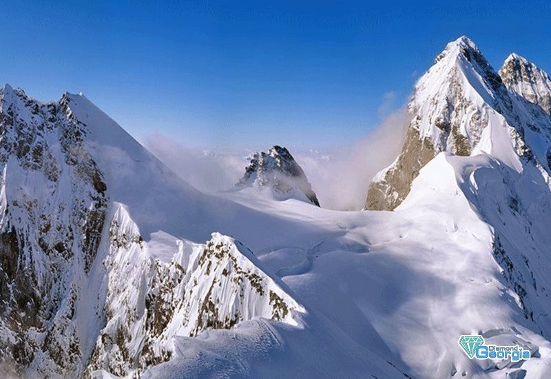 - აგვისტო სვანეთი : მესტია უშგული,ჰაწვალი,შხარა,ქორულდის ტბები,ჭალაადი,ზუგდიდი-დადიანების სასახლე