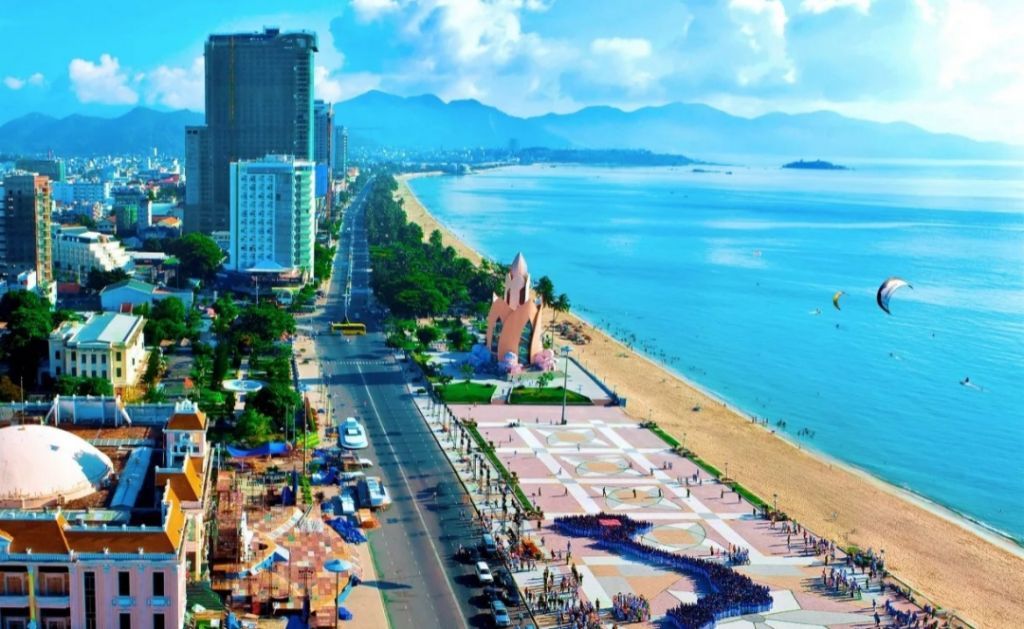 ორ დღიანი ტური აჭარაში ...ბათუმი-მწვანე კონცხი-ბულვარი-დელფინარიუმი-გონიოს ციხე-ბოტანიკური ბაღი....