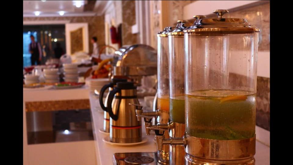 სასტუმრო აკვაპარკით ბაქოში- დღე--საუზმით