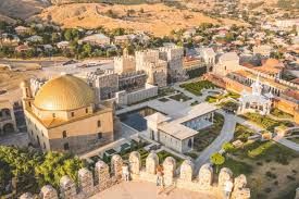 Самцхе-Джавахети (Вардзия, Зеленый монастырь, замок Xертвиси, Рабат, Боржоми)