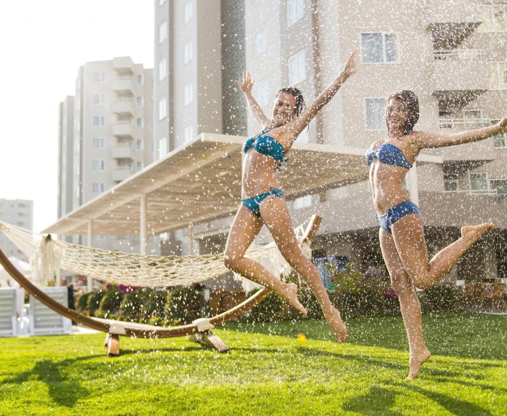 ₾-ად დღე ანტალიაში ცხელ სეზონზე