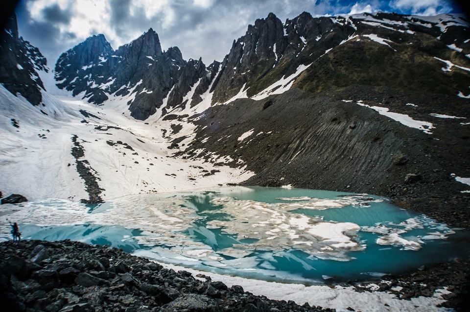 აბუდელაურის ფერადი ტბები