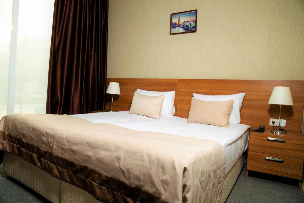 ბაქოს დღიანი ტური : -- სექტემბერი (*სასტუმრო)