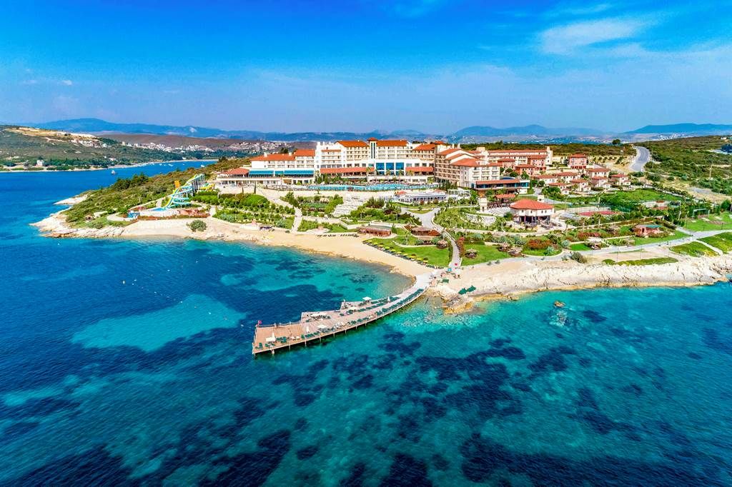 იზმირი, კუშადასი - ტრაბზონის აეროპორტიდან