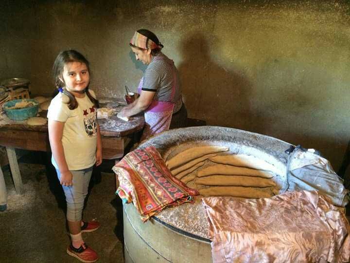 სიღნაღი - ლეგენდარული თავშესაფარი, წმინდანის მონასტერი, სასწაულმოქმედი წყარო, მსოფლიო ბრენდი  "ჭაჭა "  და ქიზიყის სავიზიტო ბარათი - ხაშლამა . . .