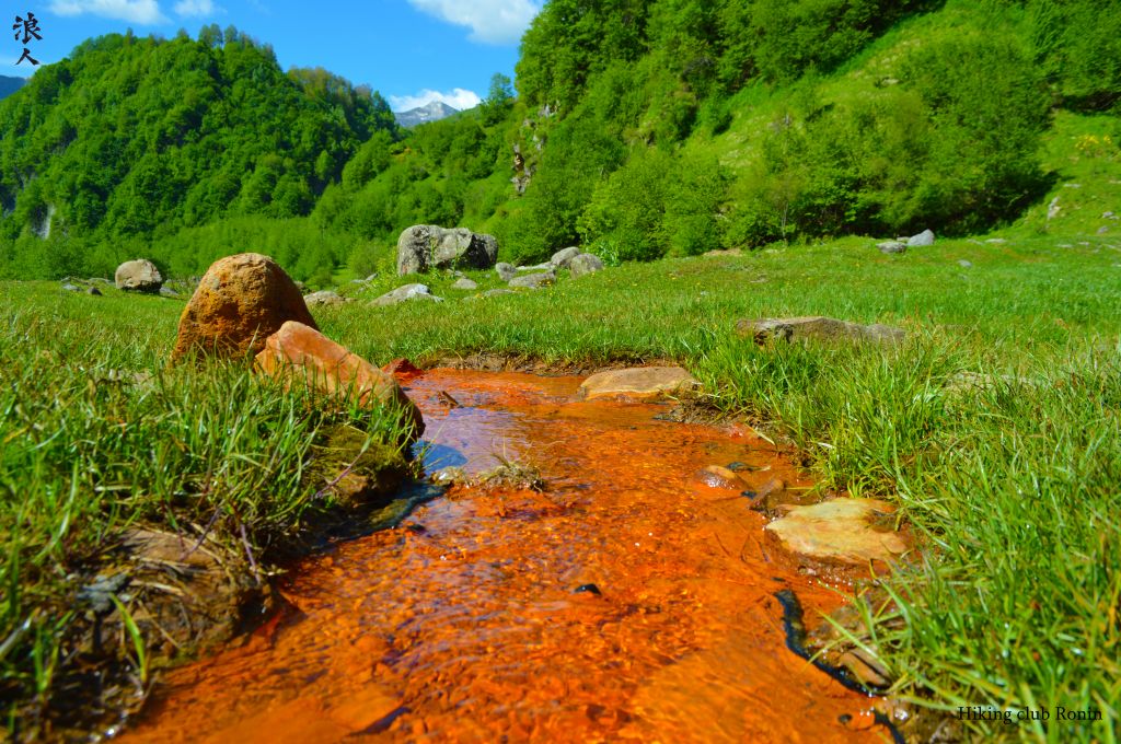 მოირონინე ხადას სამოცკოშკოვანი ხეობა  აგვისტოს