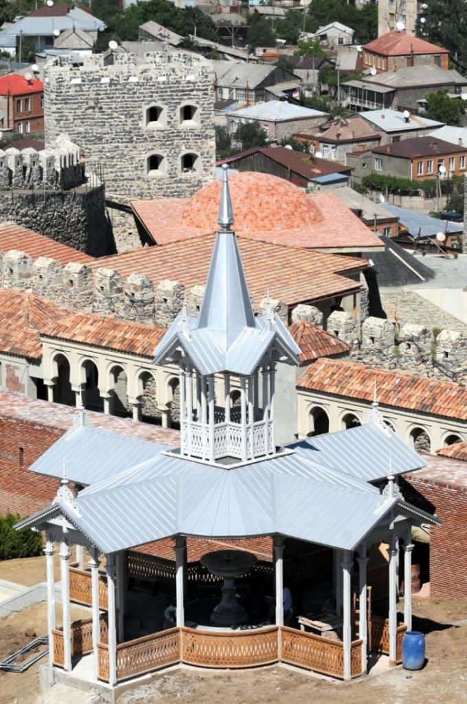 ვარძია, ვანის ქვაბები, ხერთვისის ციხე, რაბათი, მწვანე მონასტერი, ბორჯომი . . .