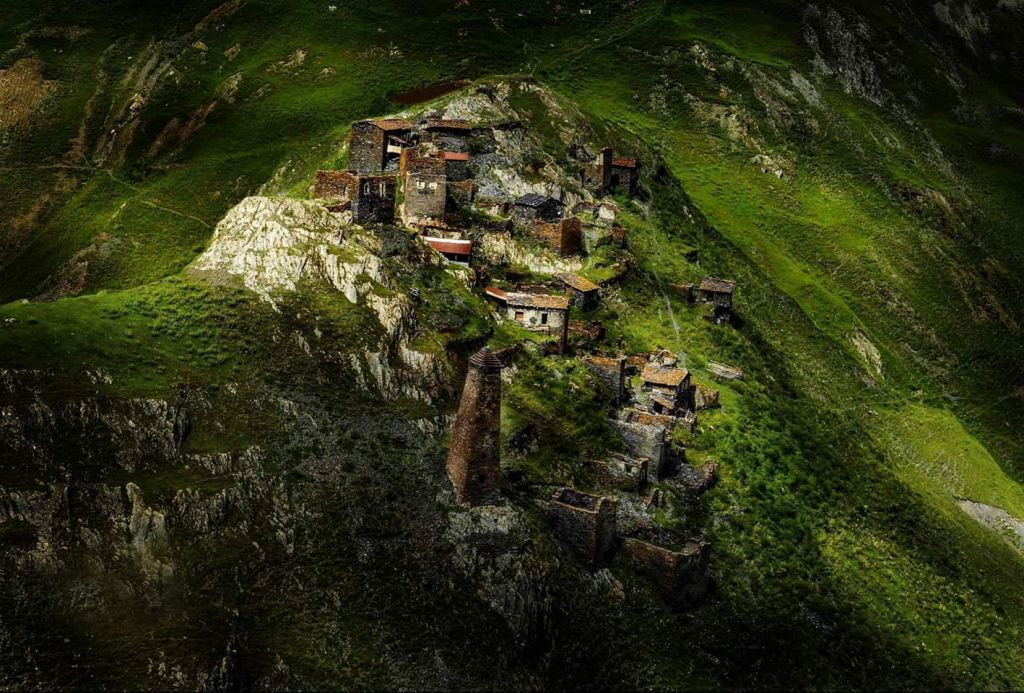 აგვისტოს და ყოველ პარასკევს დღიანი ტური თუშეთში. ტელ: / /