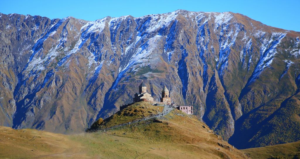 GEOSKY გთავაზობთ ტურს ყაზბეგში, (ნატურალური ღვინის დეგუსტაციით)