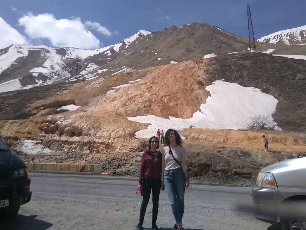 ერთდღიანი ტური ყაზბეგში- ჟინვალის წყალსაცავი, ანანურის ციხე, გუდაური, პანორამა, მჟავე წყლები, გერგეთზე ასვლა