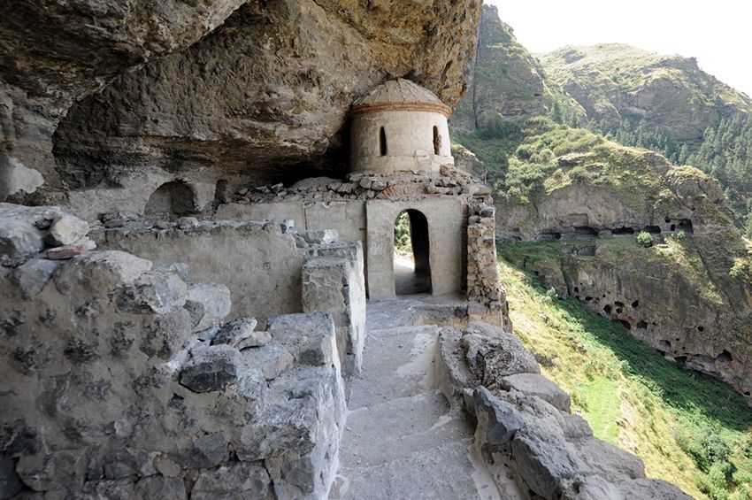 Samtskhe-Javakheti (Vardzia, Green Monastery, Khertvisi Castle, Rabat, Borjomi)