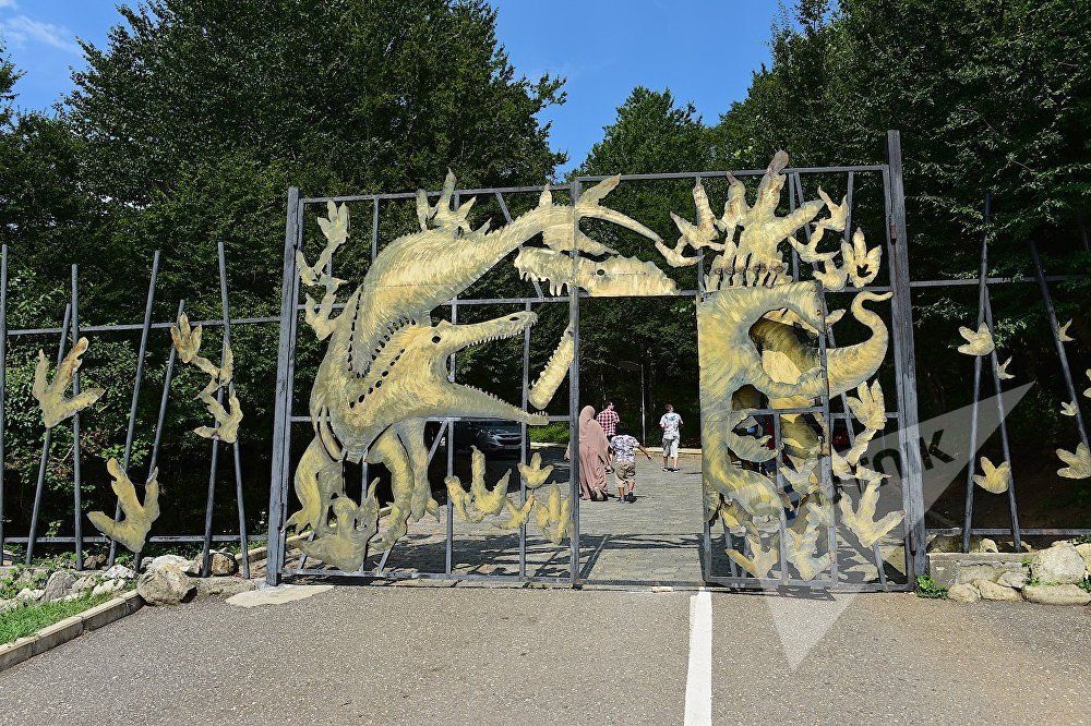 ტური იმერეთში: ბაგრატის ტაძარი, გელათი, პრომეთეს მღვიმე, სათაფლია, მოწამეთა მონასტერი . . .