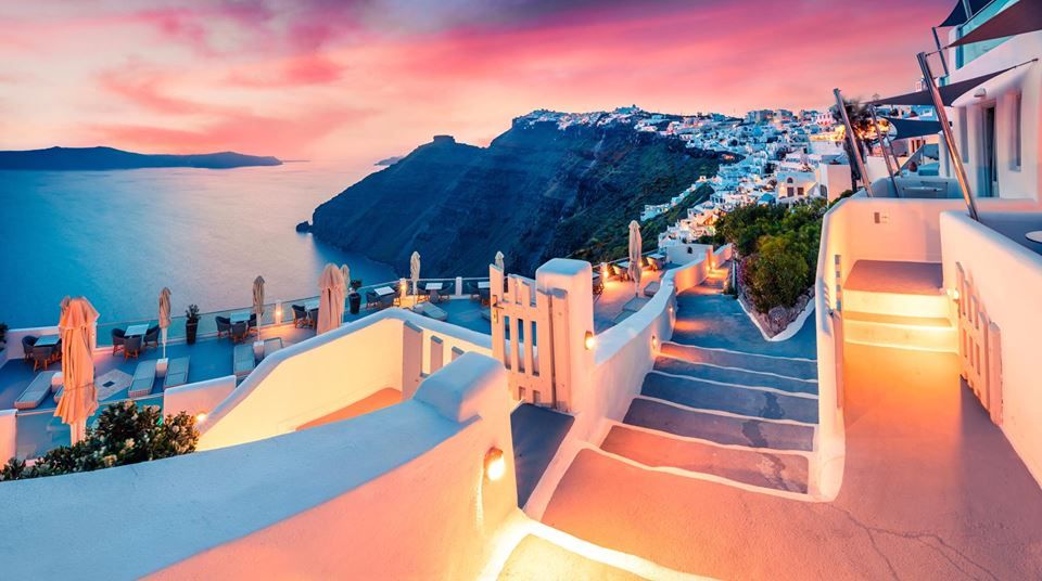 სანტორინი - საბერძნეთის უმშვენიერესი კუნძული, რომელიც აუცილებლად უნდა მოინახულო