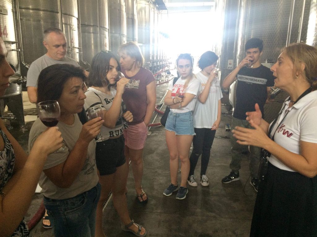 ტური კახეთში - ღვინის დაყენება   წლისაა, კახეთი ღვინის სამშობლოა