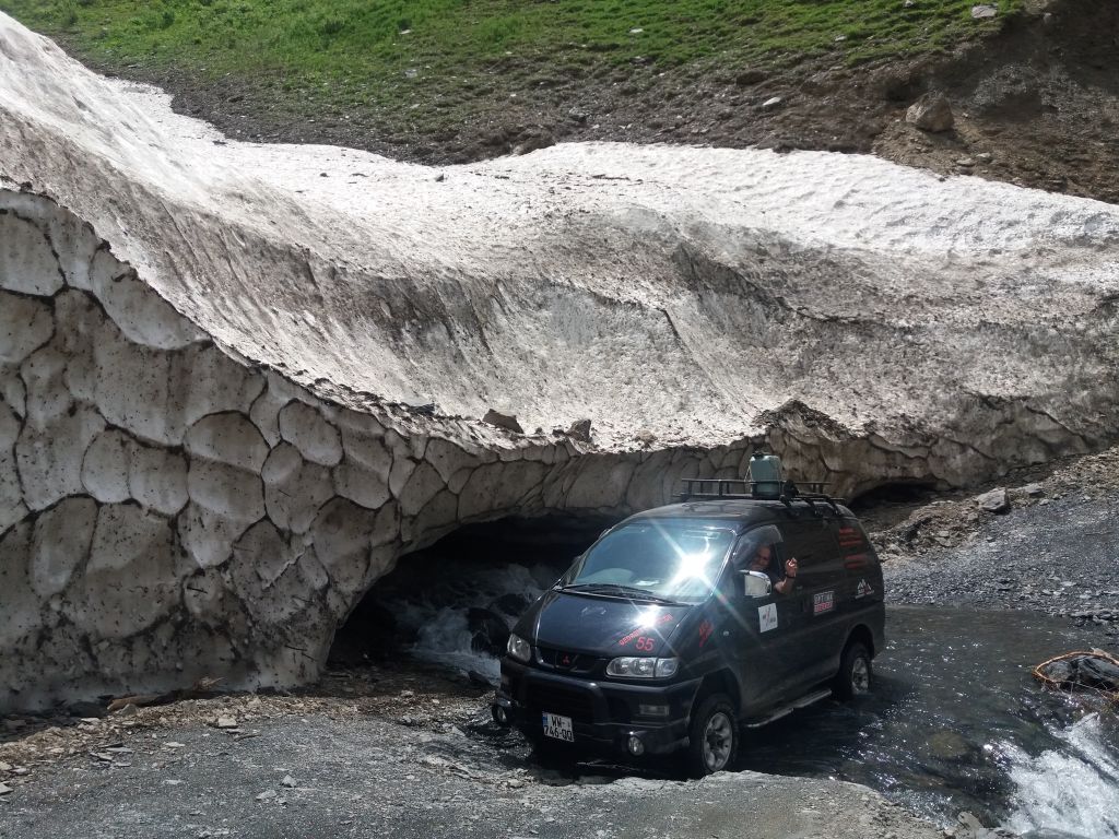 სამდღიანი ჯიპ-ტური ულამაზეს მთა-თუშეთში.