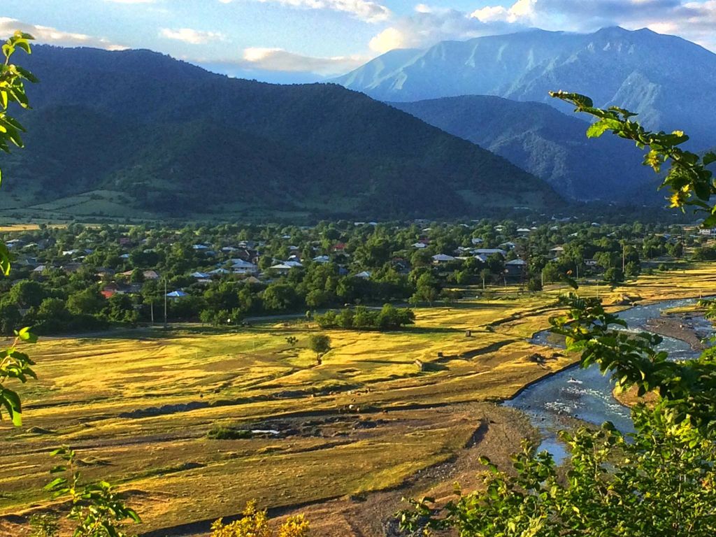 სექტემბერი - პანკისის ერთდღიანი ტური