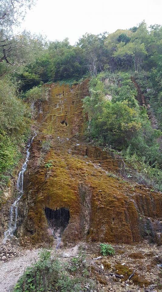 - ოქტომბერი - რაჭის ორდღიანი ტური