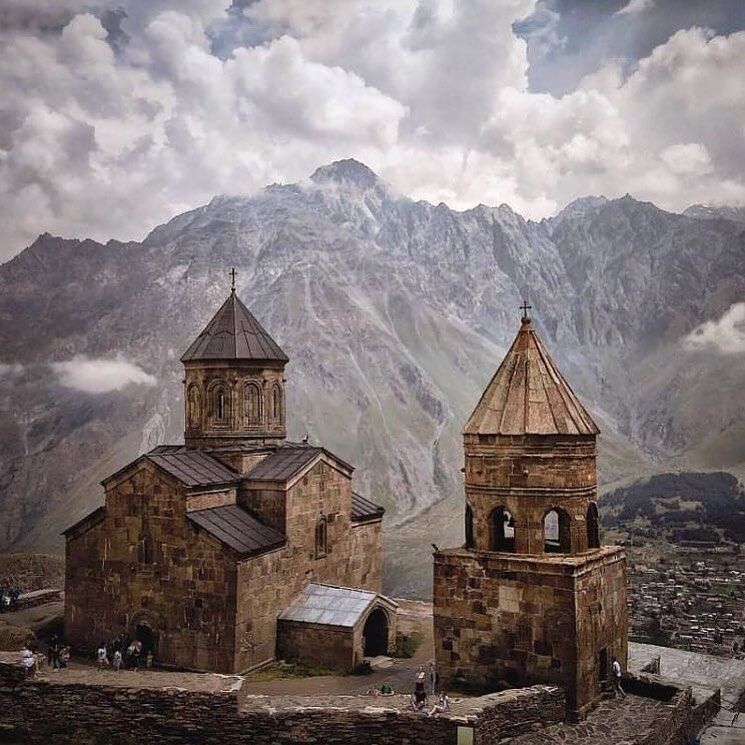 შემოდგომისფერი ყაზბეგი თქვენთვის სასურველ დღეს