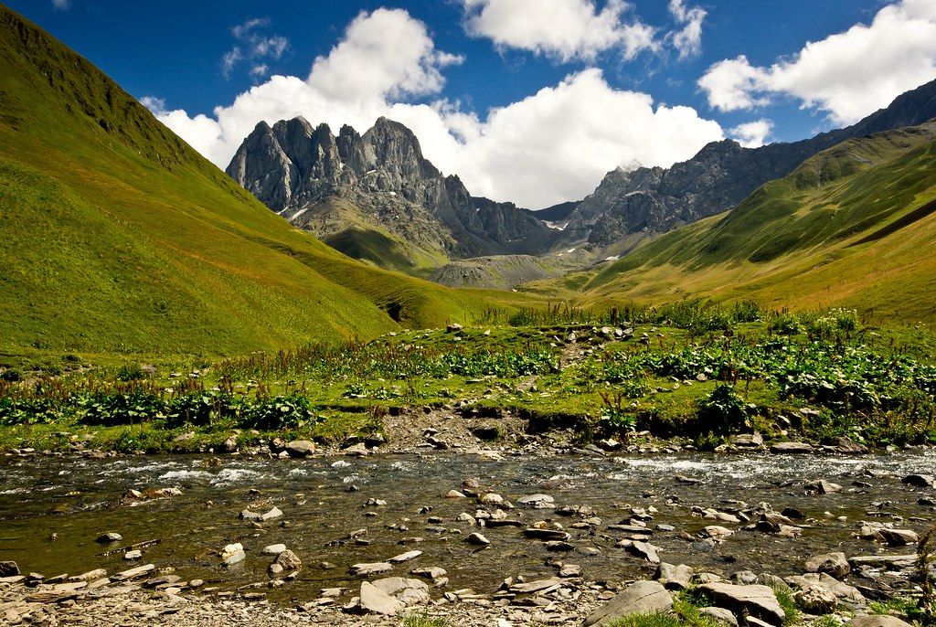 ТУРИСТИЧЕСКИЙ МАРШРУТ: ТБИЛИСИ, МЦХЕТА, ГУДАУРИ, СТЕФАНЦМИНДА, ДОЛИНА СНО.
