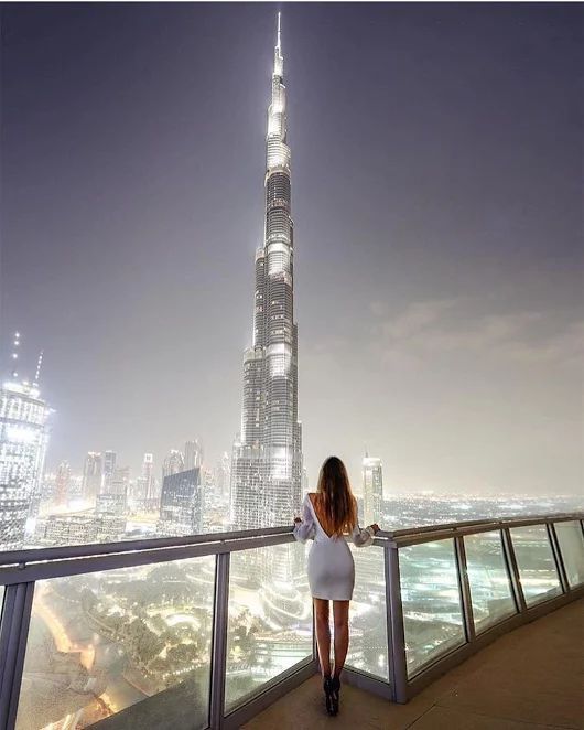 ₾-ად დღე დუბაიში