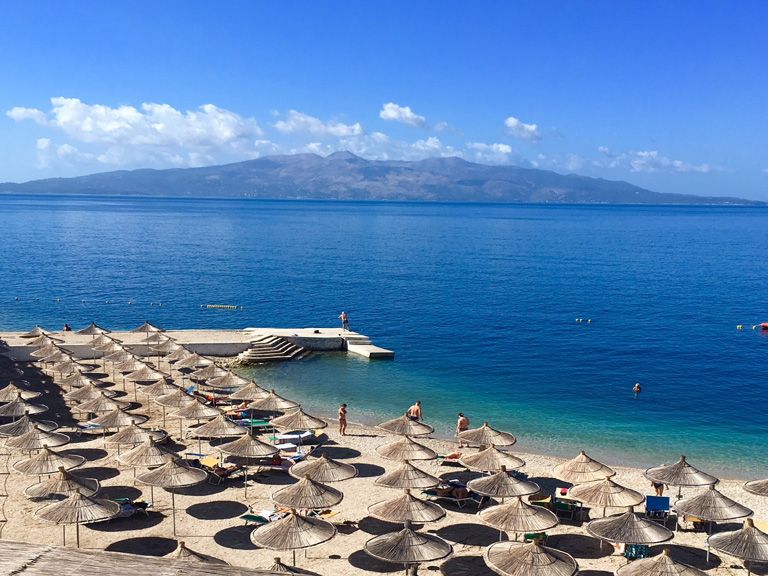 ალბანეთი