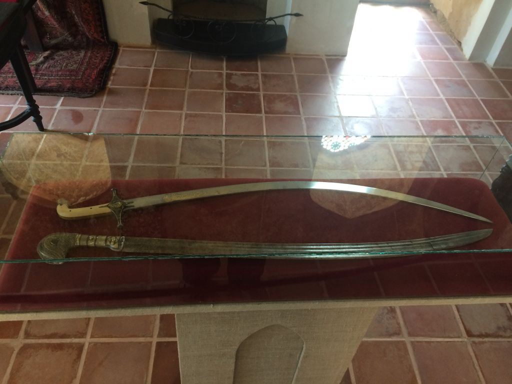 ერთდღიანი ღვინის ტური ღვინის სამშობლოში : თელავი - წინანდალი - გრემი - ნეკრესი - ილიას ტბა - " მეღვინეობა ხარება " - კორპორაცია " ქინძმარაული " . . .