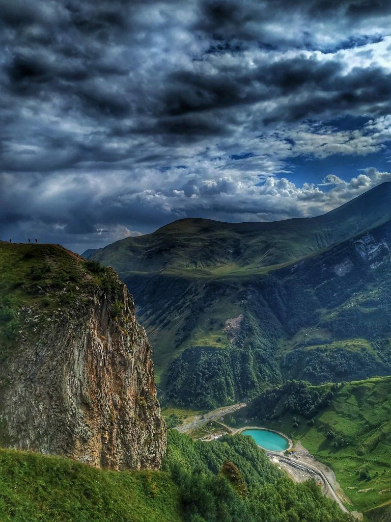 ერთდღიანი ულამაზესი ტური ყაზბეგში ..( თანხაში შედის გერგეთზე ასვლაც) სანახაობები: ჟინვალის წყალსაცავი-ანანური-თეთრი და შავი არაგვის შესართავი-გუდაურის პანორამა-გერგეთის სამება-დარიალის ხეობა-სოფელი სნო...