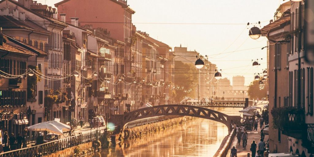 მოგზაურობა მილანში 