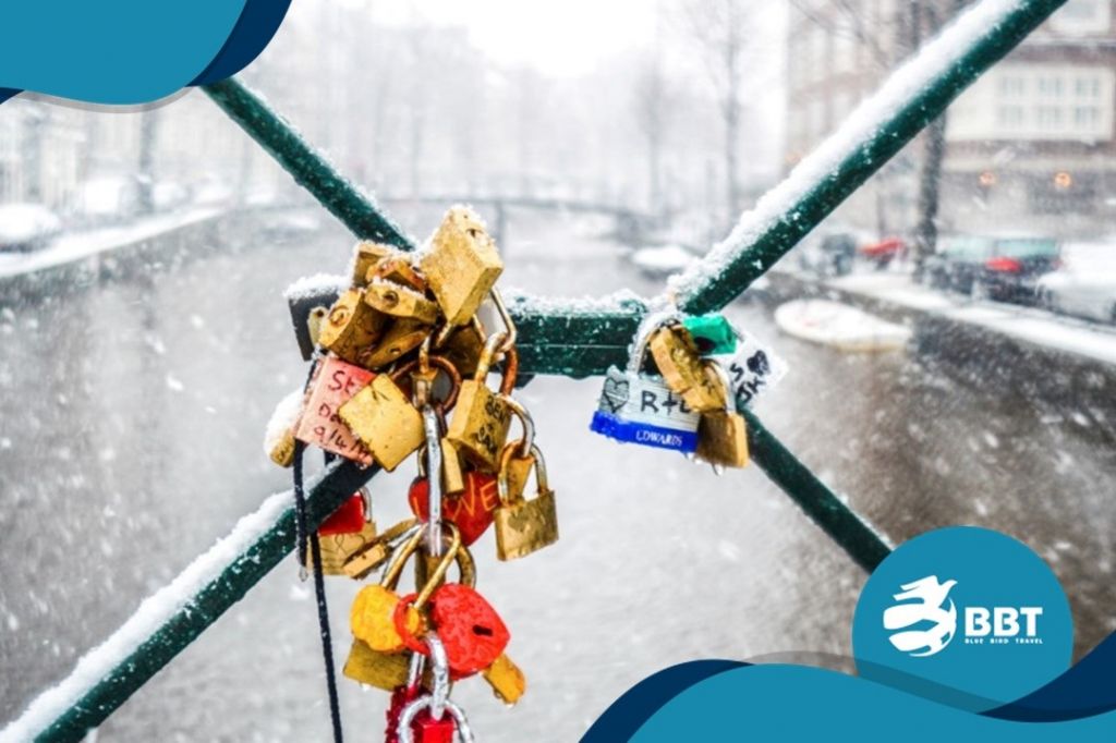 დათოვლილი ამსტერდამი !