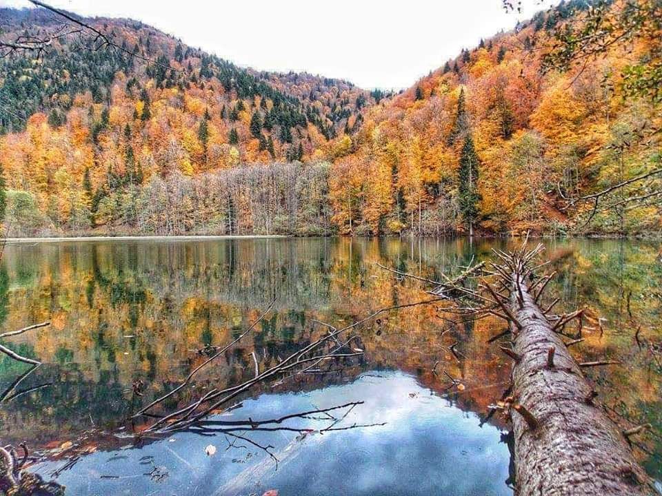 BATETI LAKE