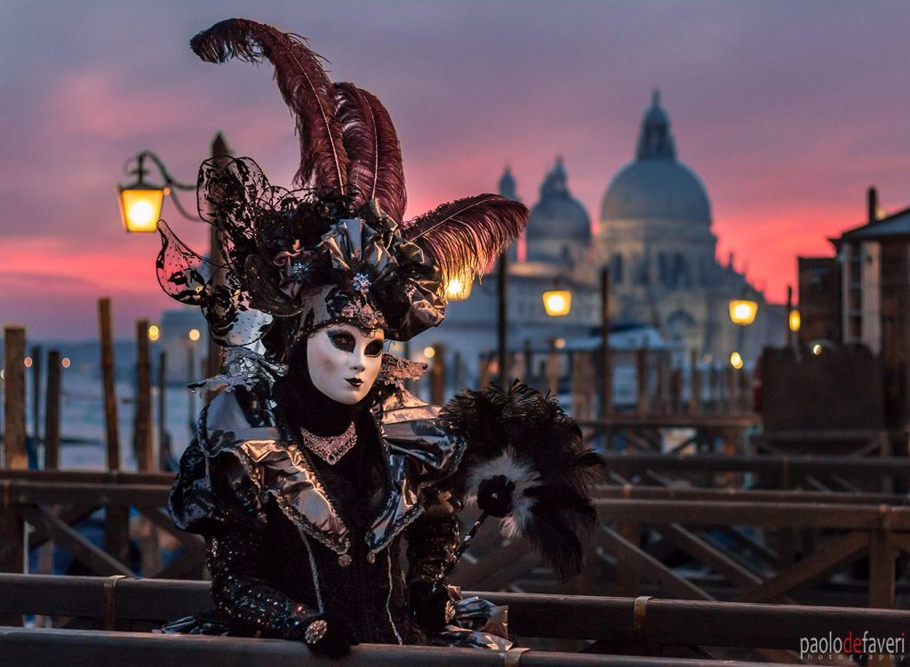 ვენეციის კარნავალი (ფასდაკლება)