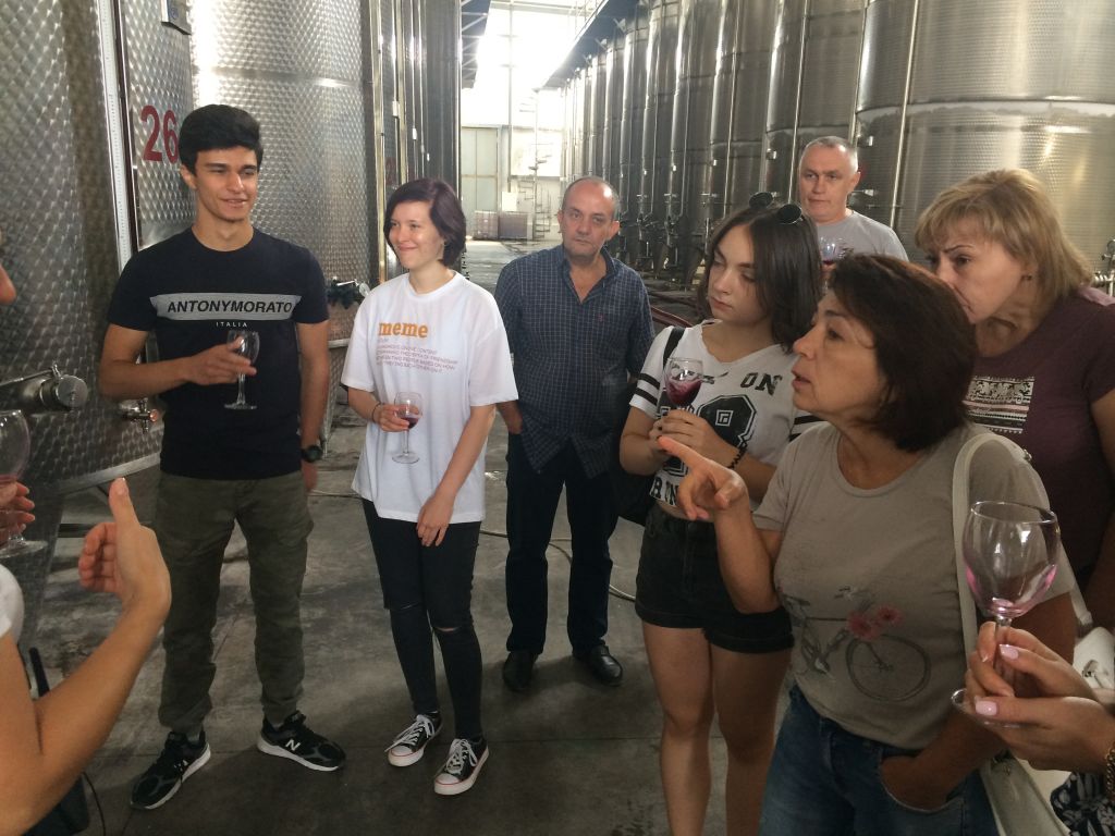 ერთდღიანი ტური ქიზიყში : სიღნაღი - აუღებელი ციხე - სიმაგრე , ბოდბის მონასტერი , სამკურნალო წყარო . . .