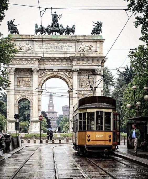 იმოგზაურე მილანში