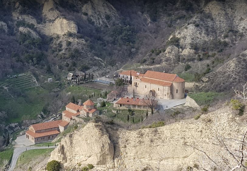 შიომღვიმე, ზედაზენი - შემოდგომის ფერებში