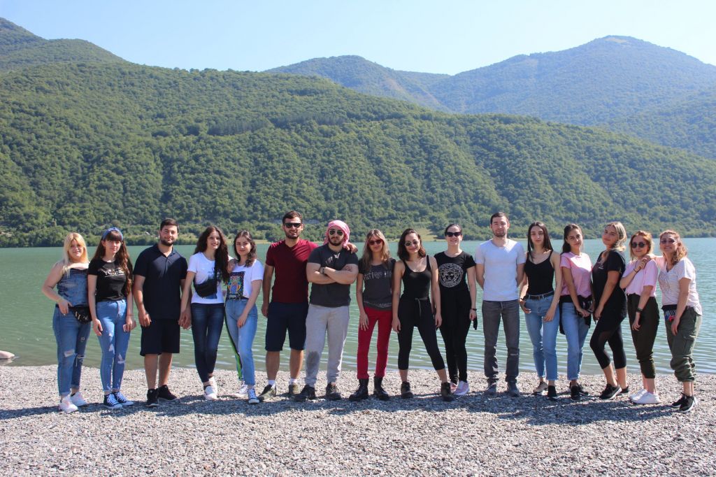 ტური ჯუთაში - Red Fox Travel