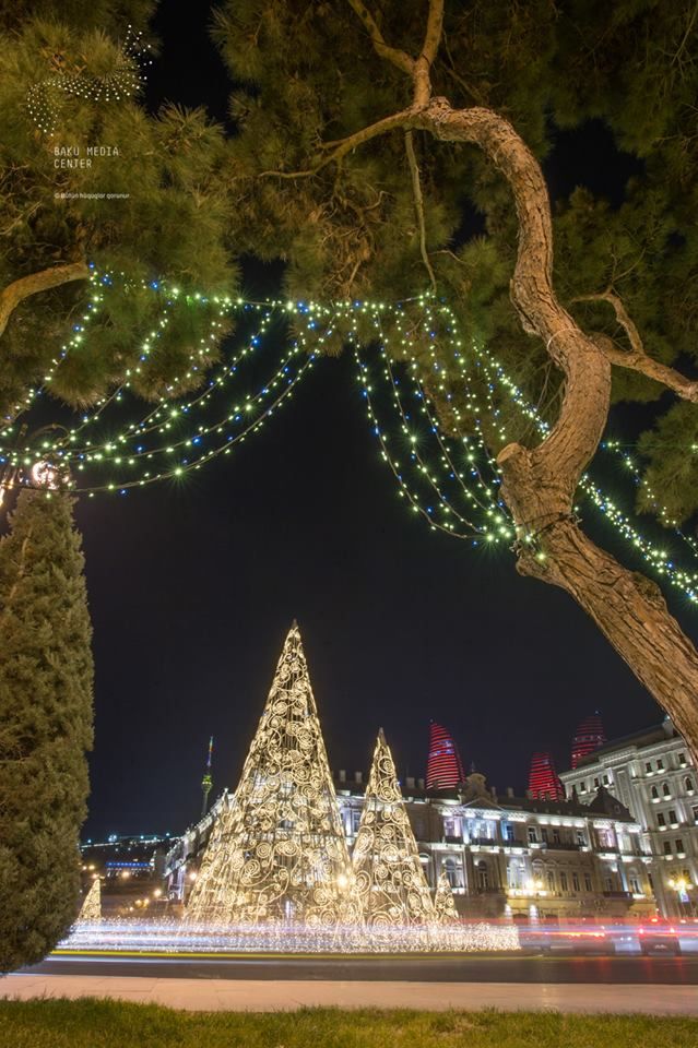 შეხვდი ა ხ ა ლ წ ე ლ ს ბაქოში