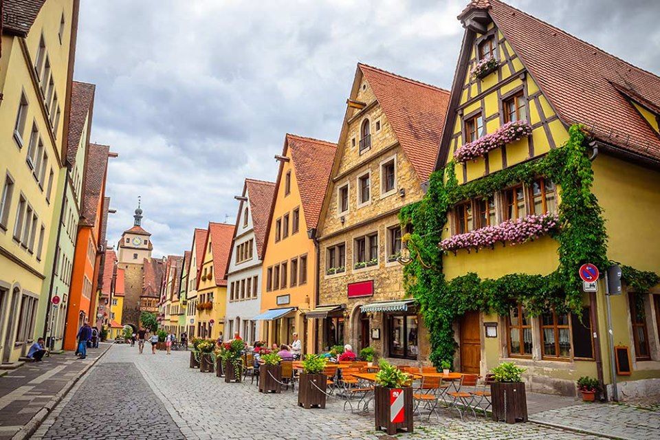 პრაღა - როტენბურგი + პრაღის სითი ტური საჩუქრად სრულიდღიანი საგზურის ღირებულება !