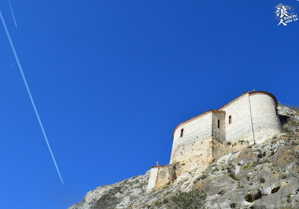 მოირონინე ელიას მთა, დალის ტბა, ქილაკუპრას ტალახის ვულკანები